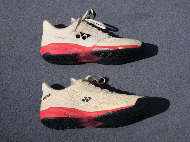 2025春季新款网球鞋——网球爱好者的全能之选新利体育appYONEX AD Accel(图5)