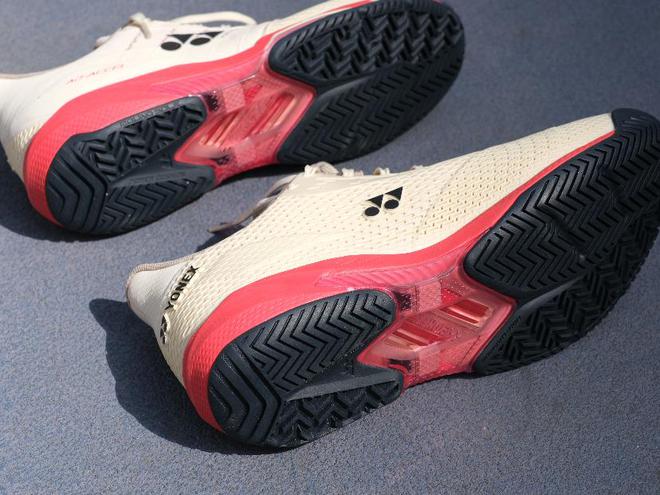 2025春季新款网球鞋——网球爱好者的全能之选新利体育appYONEX AD Accel(图7)